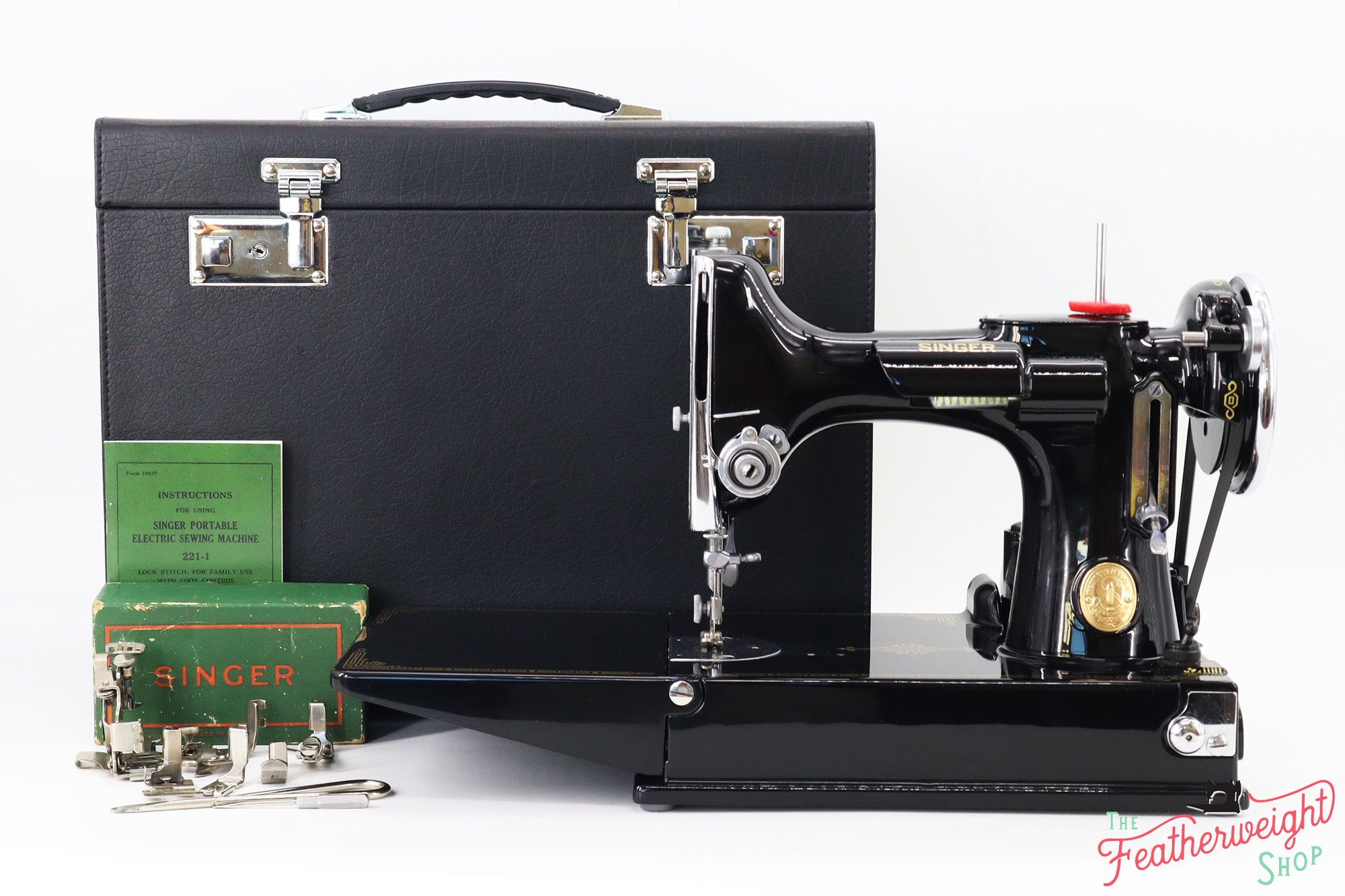 Singer Featherweight 221 Sewing machine, "First-Run" 1933 AD5430** - Fully Restored in Gloss Black