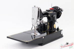 Singer Featherweight 221 Sewing machine, "First-Run" 1933 AD5430** - Fully Restored in Gloss Black