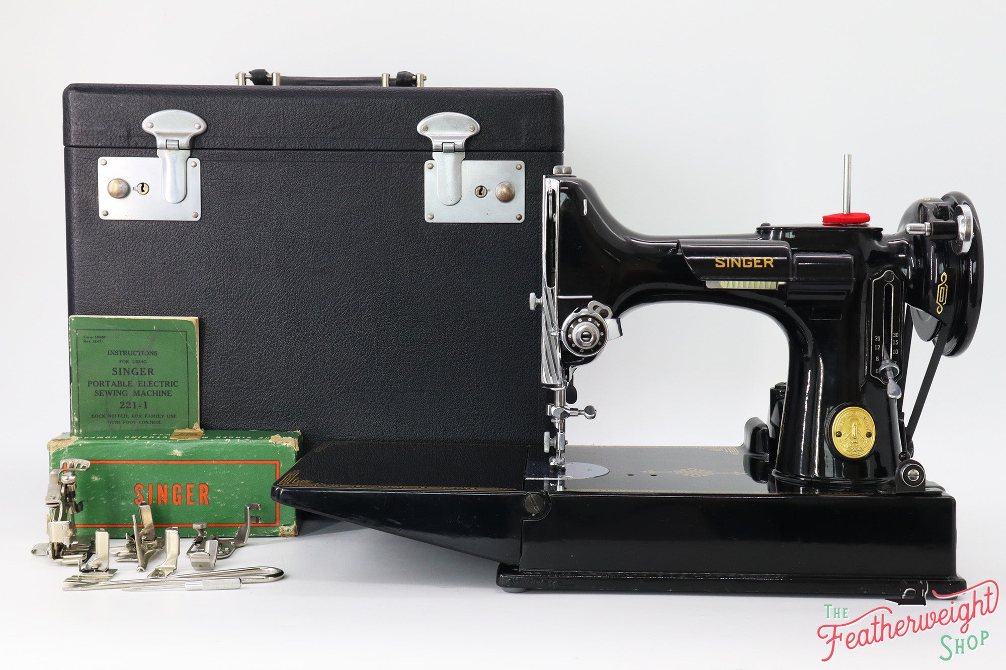 Singer Featherweight 221 Sewing Machine, AH322***