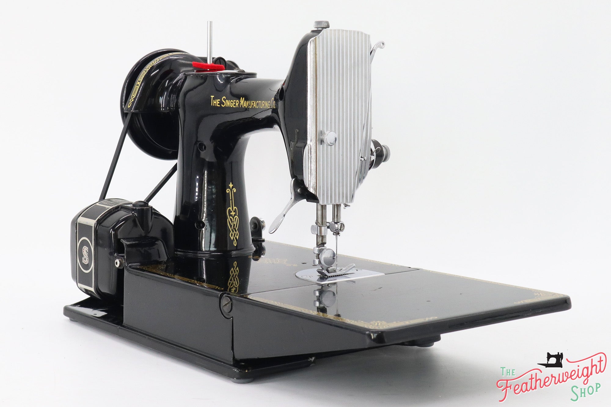 Singer Featherweight 221 Sewing Machine, AH322***