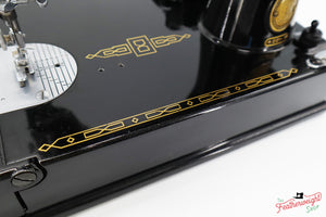 Singer Featherweight 221 Sewing Machine, AM699***