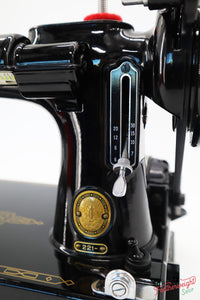 Singer Featherweight 221 Sewing Machine, AM699***