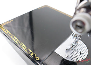 Singer Featherweight 221 Sewing Machine, AM699***