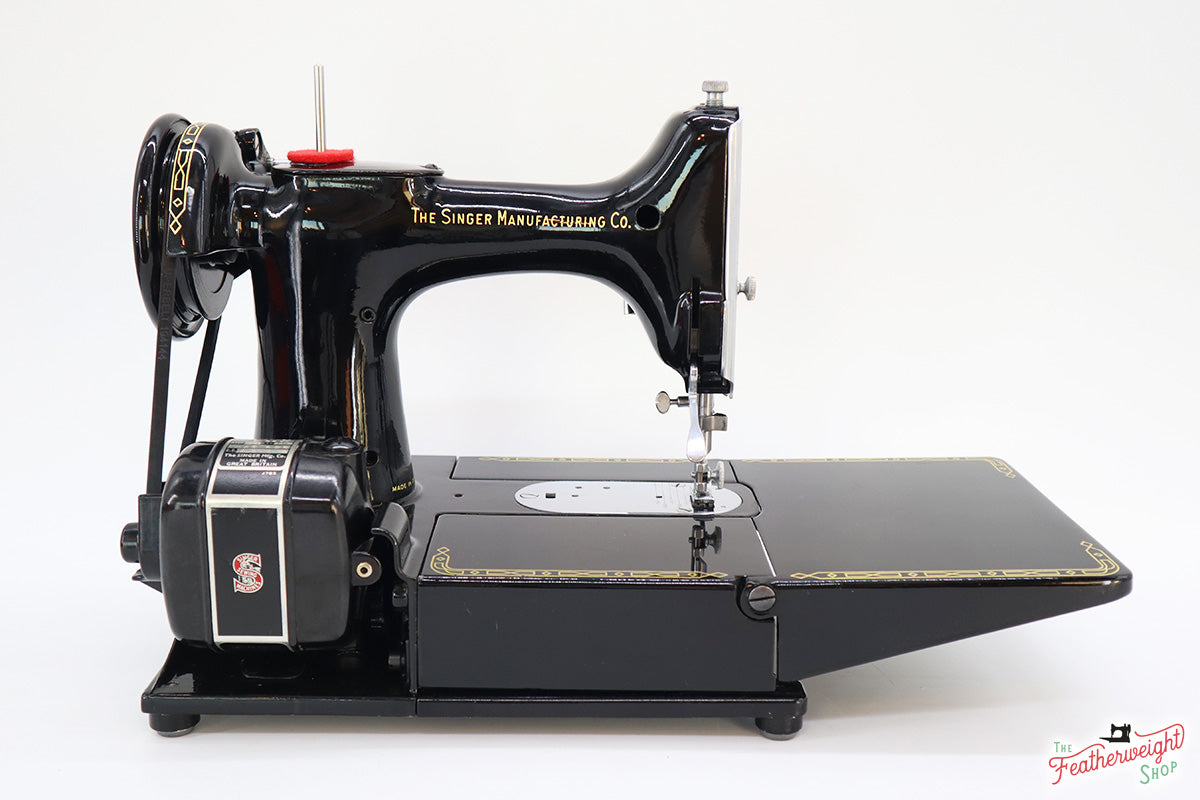 Singer Featherweight 222K Sewing Machine EM2350**