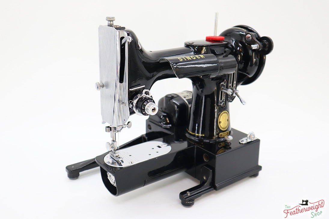 Singer Featherweight 222K Sewing Machine EM2350**