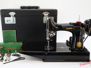 Load image into Gallery viewer, Singer Featherweight 221 Sewing Machine, AK7911**