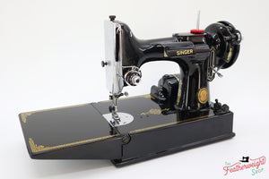 Singer Featherweight 221 Sewing Machine, AK7911**