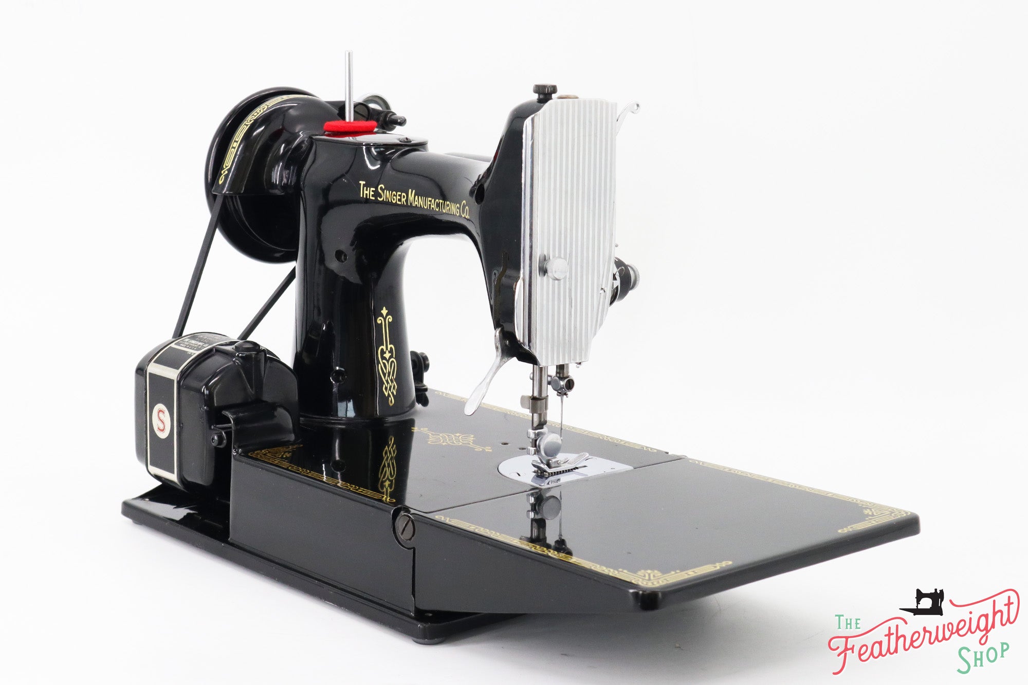 Singer Featherweight 221 Sewing Machine, Centennial: AK587***