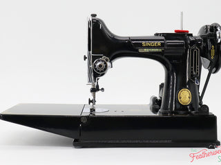 Load image into Gallery viewer, Singer Featherweight 221 Sewing Machine, AK7740** Grade 9-