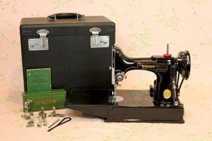 Singer Featherweight 221 Sewing Machine, AH114***