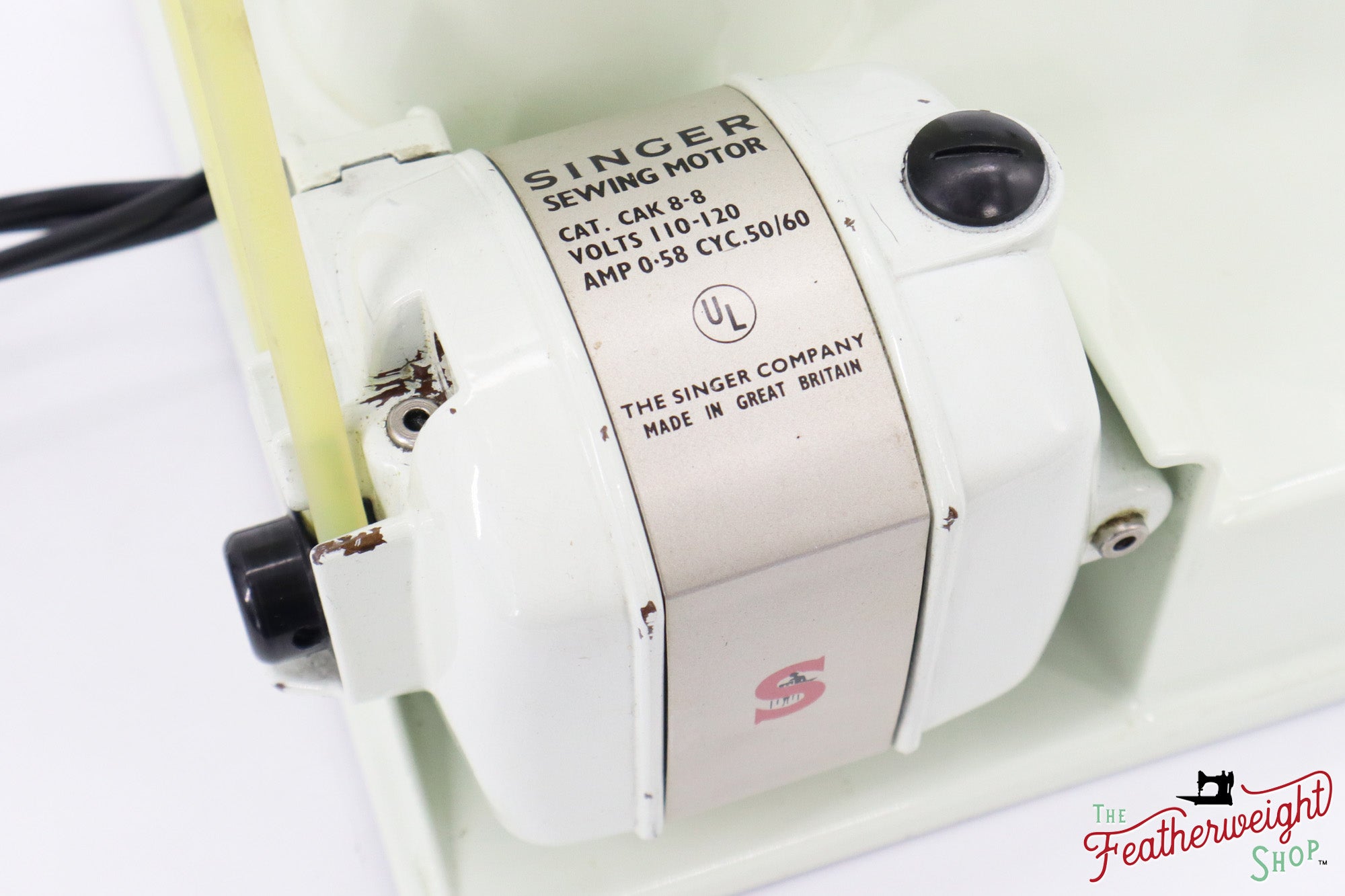 Singer Featherweight 221 Sewing Machine, WHITE - EV894***