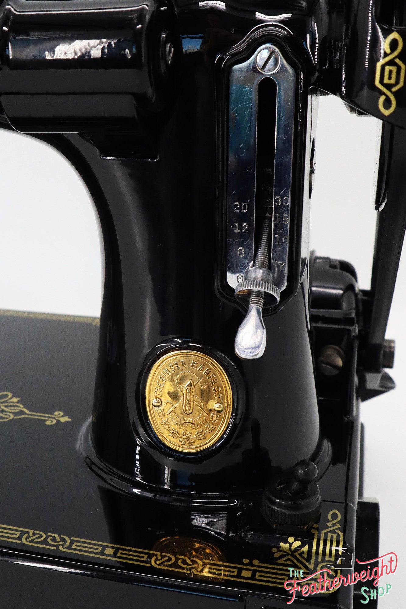 Singer Featherweight 221 Sewing machine, "First-Run" 1933 AD5430** - Fully Restored in Gloss Black