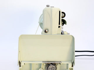 Load image into Gallery viewer, Singer Featherweight 221 Sewing Machine, WHITE EV986***