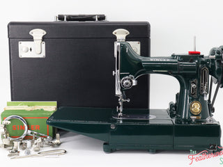 Load image into Gallery viewer, Singer Featherweight 222K Sewing Machine EM6036** - Fully Restored in Evergreen