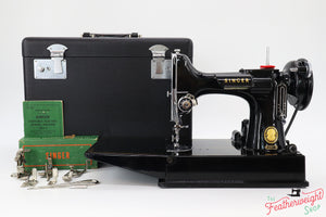 Singer Featherweight 221 Sewing Machine, AM1564**