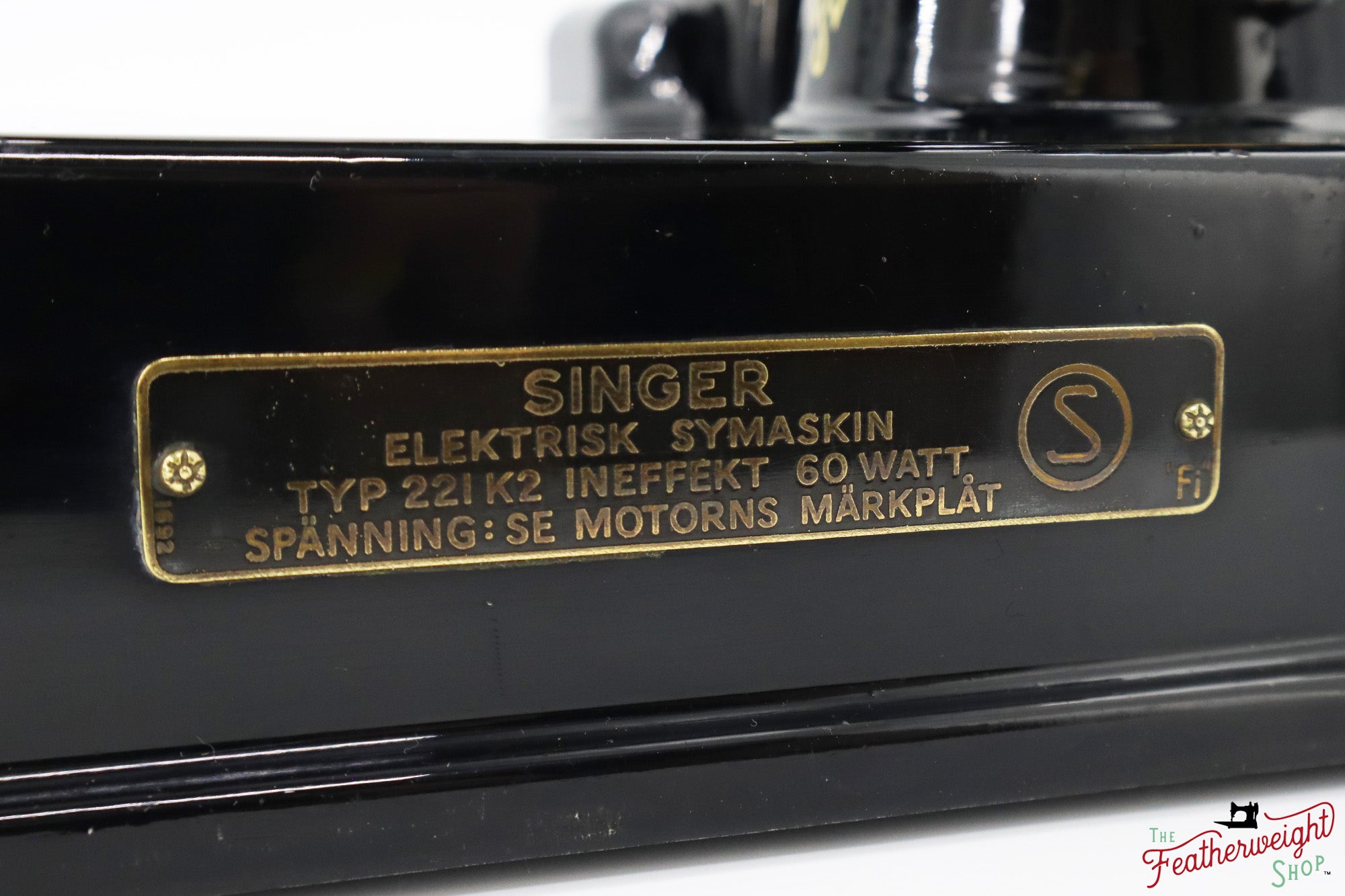 Singer Featherweight 221K Sewing Machine, EH1348** - 1952