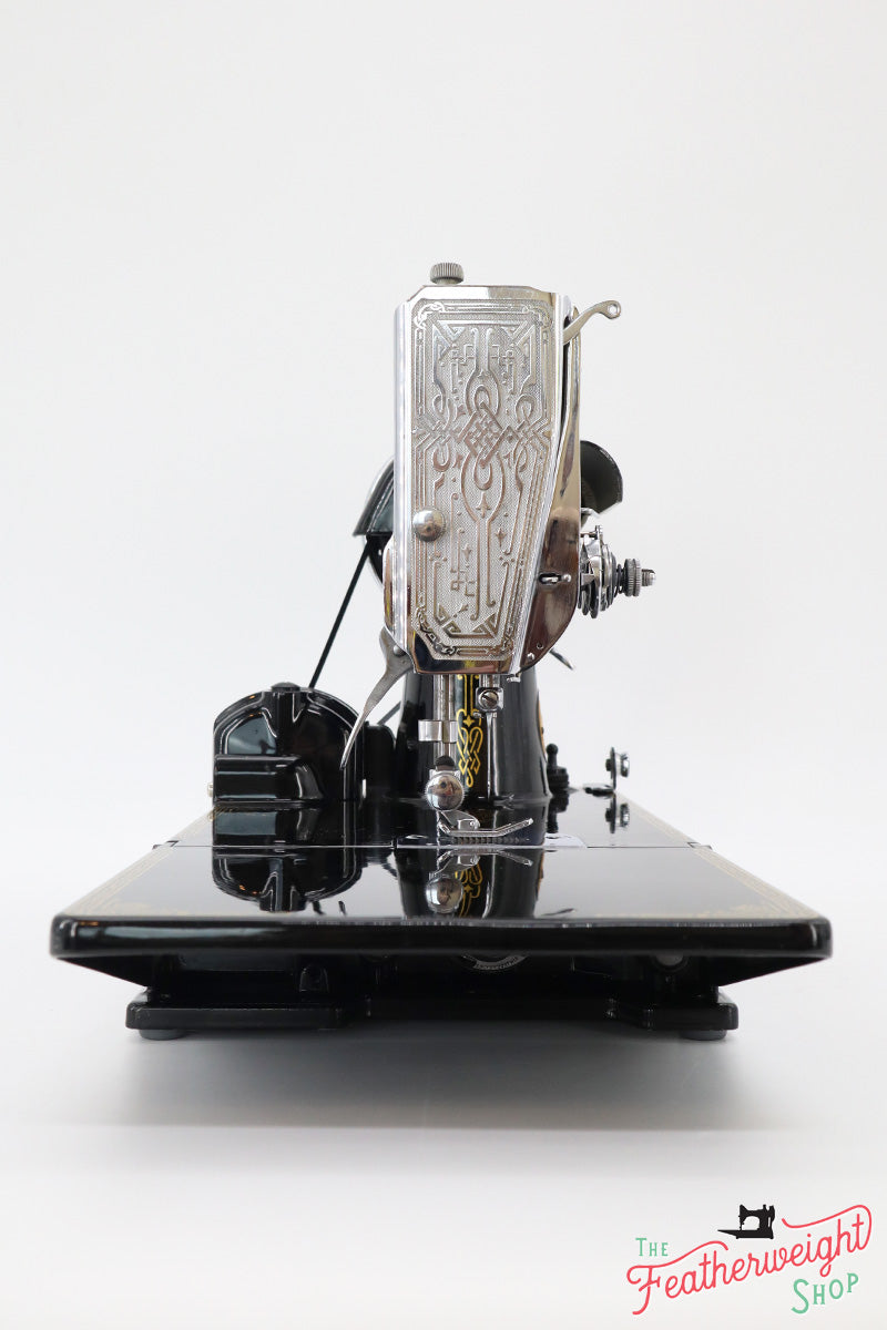 Singer Featherweight 221 Sewing Machine, AE217***