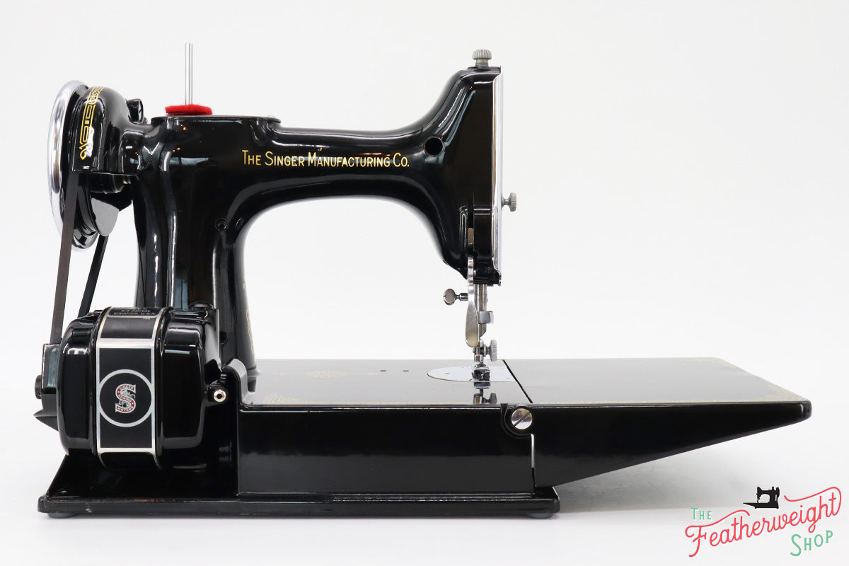 Singer Featherweight 221 Sewing Machine, AE217***