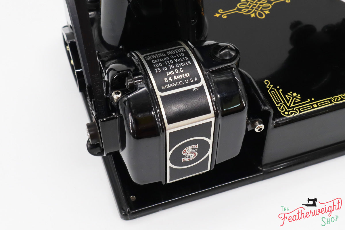 Singer Featherweight 221 Sewing Machine, AE217***