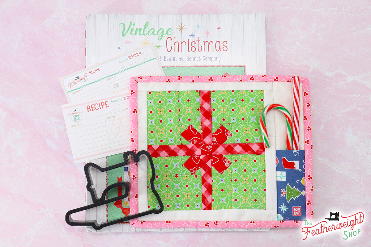 KIT, Vintage Christmas Merry Mug Mat PRESENT UNDER THE TREE (Pattern Book Optional)