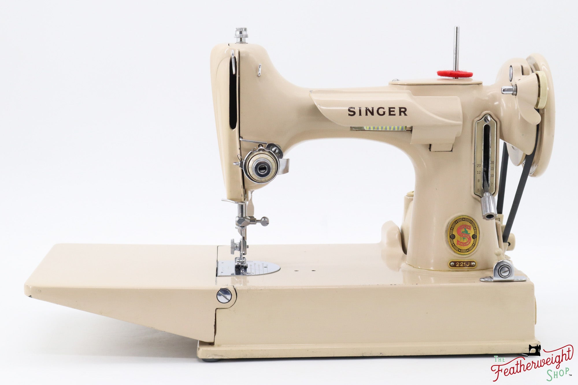 Singer Featherweight 221J Sewing Machine, Tan - JE152***