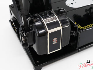 Load image into Gallery viewer, Singer Featherweight 222K Sewing Machine EK6293**