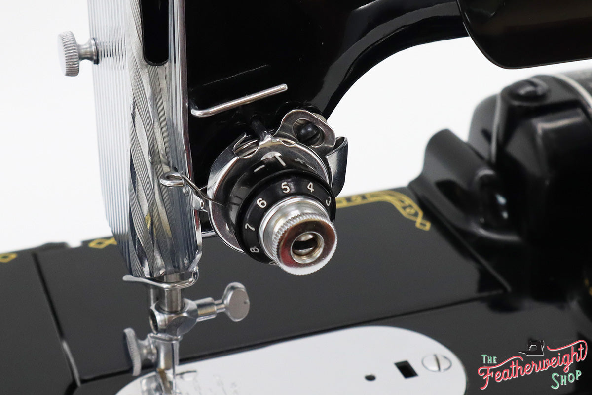 Singer Featherweight 222K Sewing Machine EK6293**