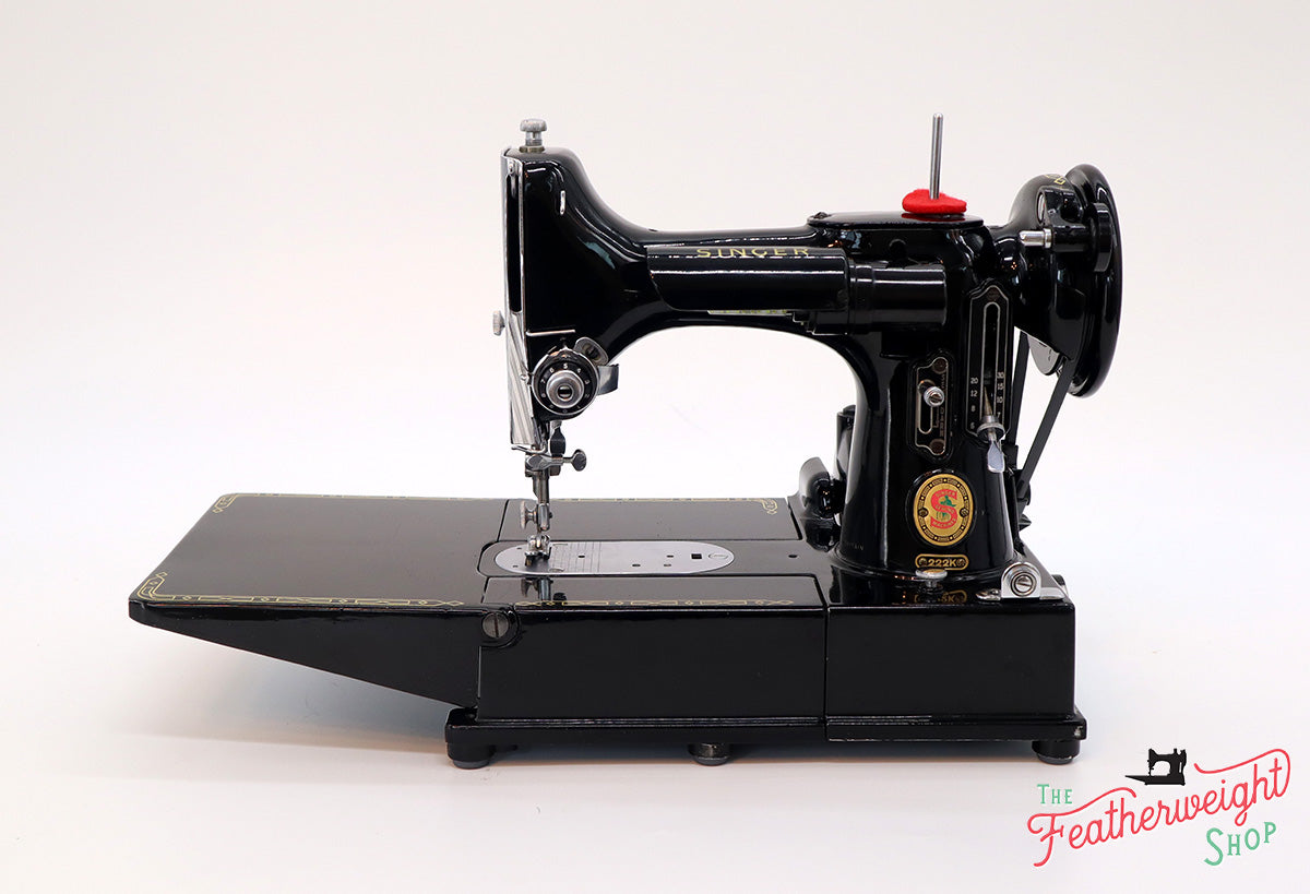 Singer Featherweight 222K Sewing Machine, RED "S" ES167***