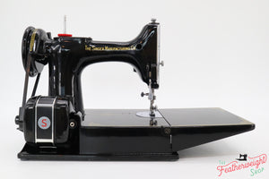 Singer Featherweight 221K Sewing Machine, Centennial! EF7077**
