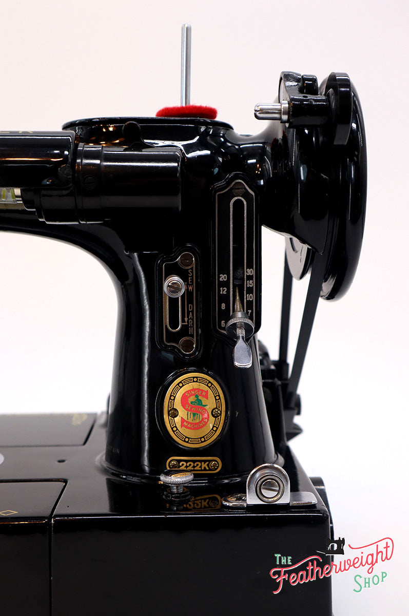 Singer Featherweight 222K Sewing Machine, RED "S" ES167***