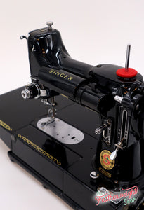 Singer Featherweight 222K Sewing Machine, RED "S" ES167***