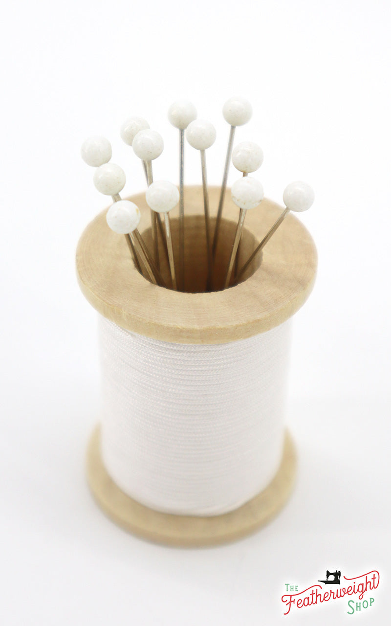 Magnetic Spool Pincushion with Pins - WHITE