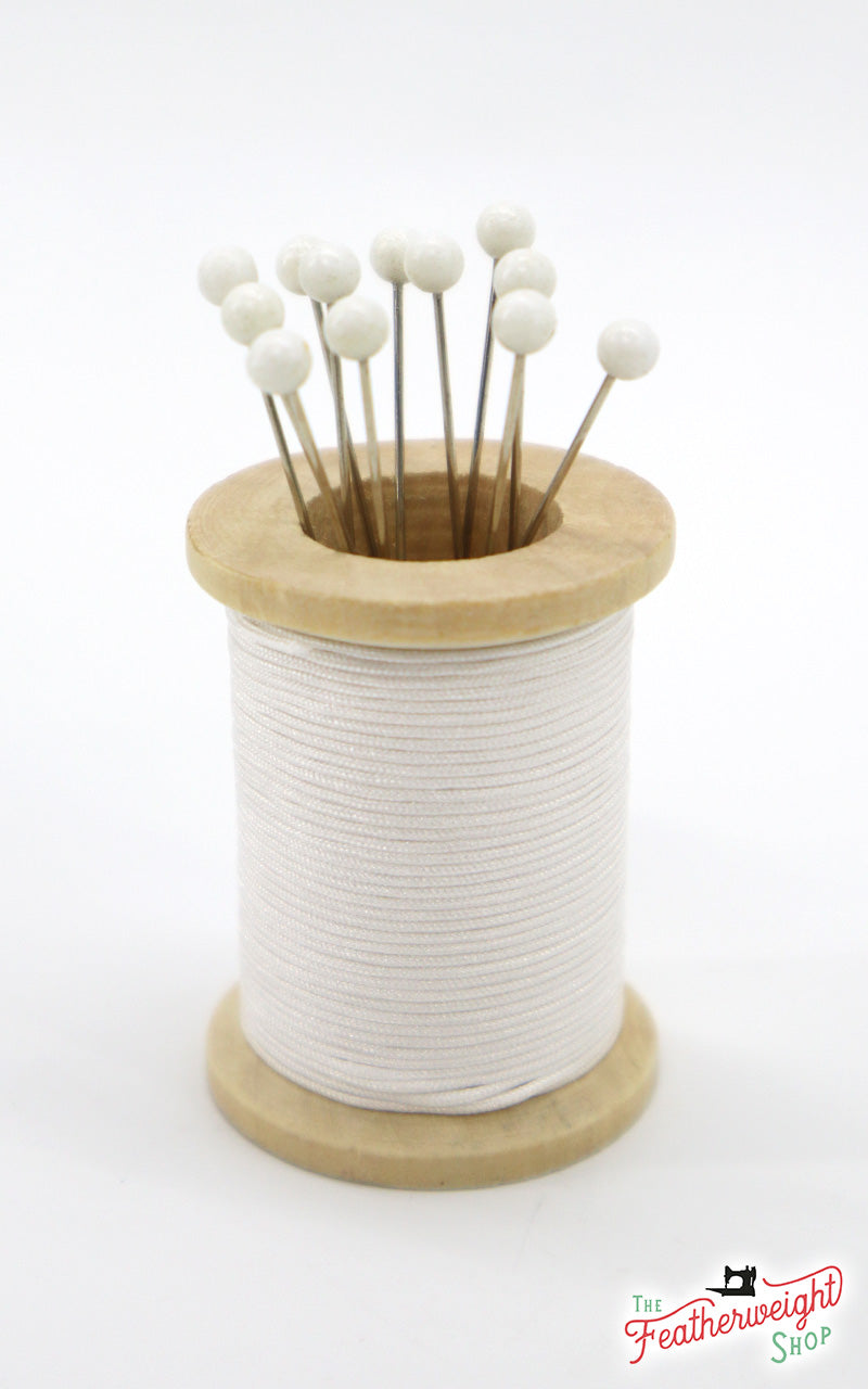 Magnetic Spool Pincushion with Pins - WHITE