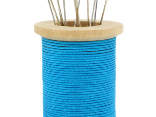 Load image into Gallery viewer, Magnetic Spool Pincushion with Pins - BLUE