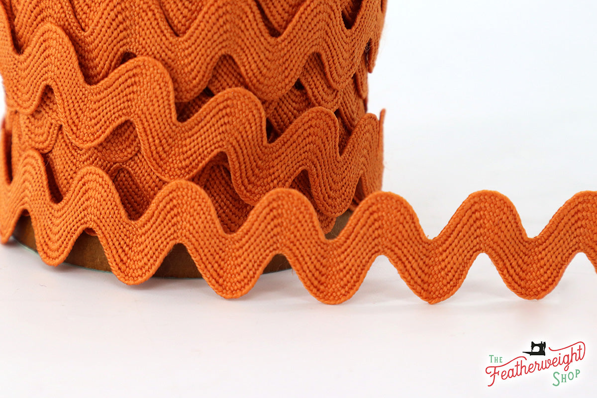 5/8" Inch PUMPKIN VINTAGE TRIM Large RIC RAC by Lori Holt (by the yard)