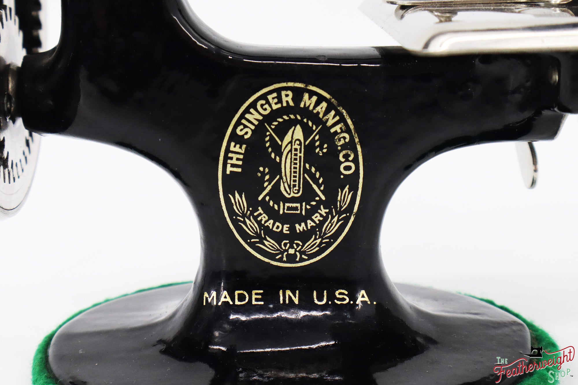 Singer Sewhandy Model 20, Black - Made in U.S.A. Decal