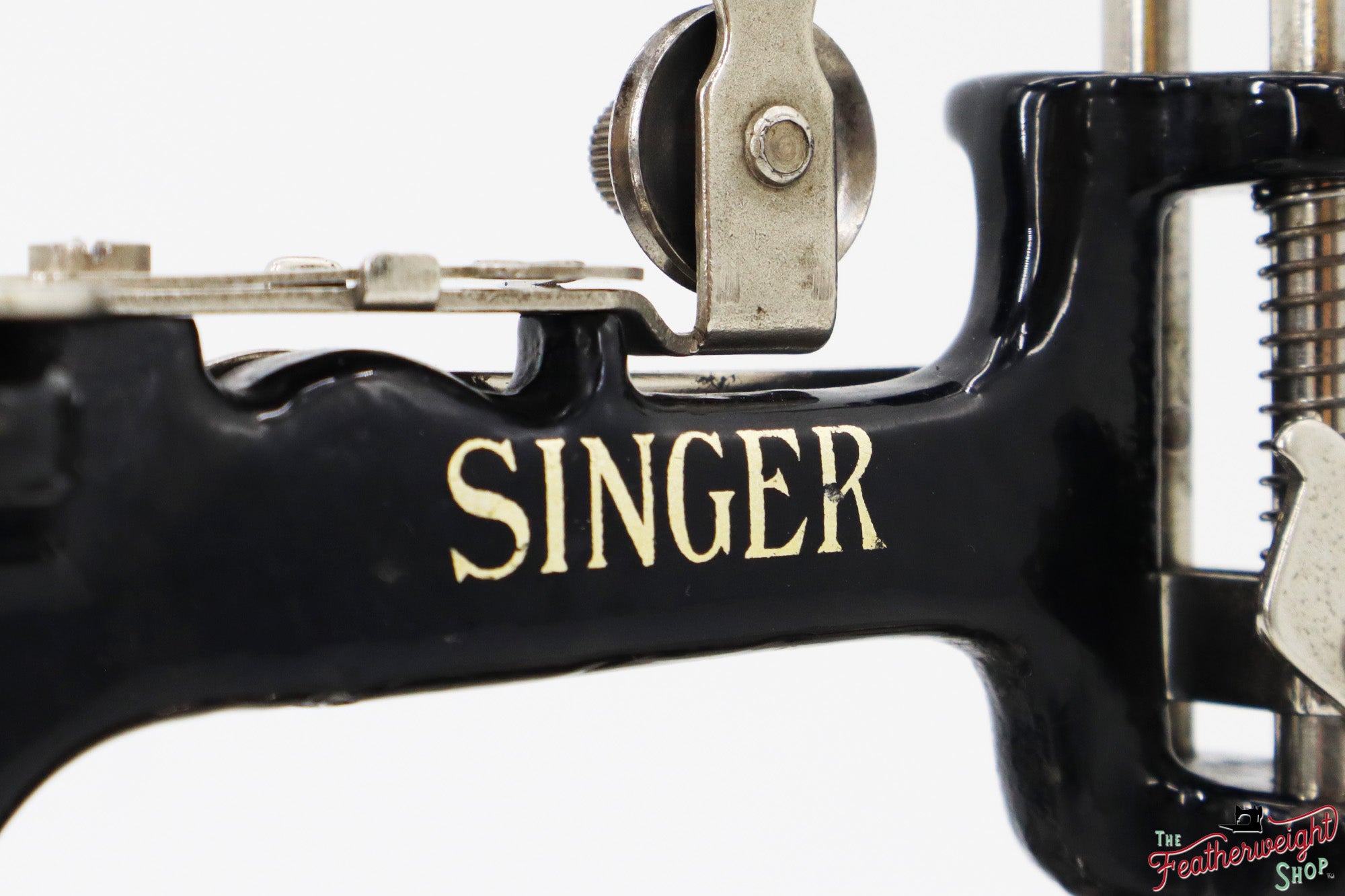 Singer Sewhandy Model 20, Black - Made in U.S.A. Decal