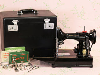 Load image into Gallery viewer, Singer Featherweight 222K Sewing Machine EJ916***