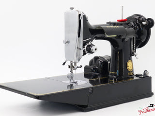 Load image into Gallery viewer, Singer Featherweight 221K Sewing Machine, 1957 - EM0173**