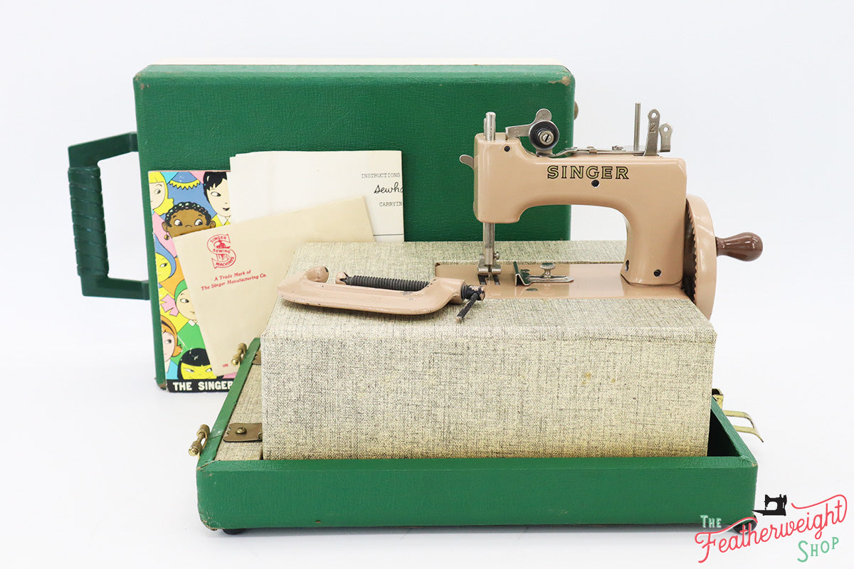 Singer Sewhandy Model 20 - Beige - Complete Case Set