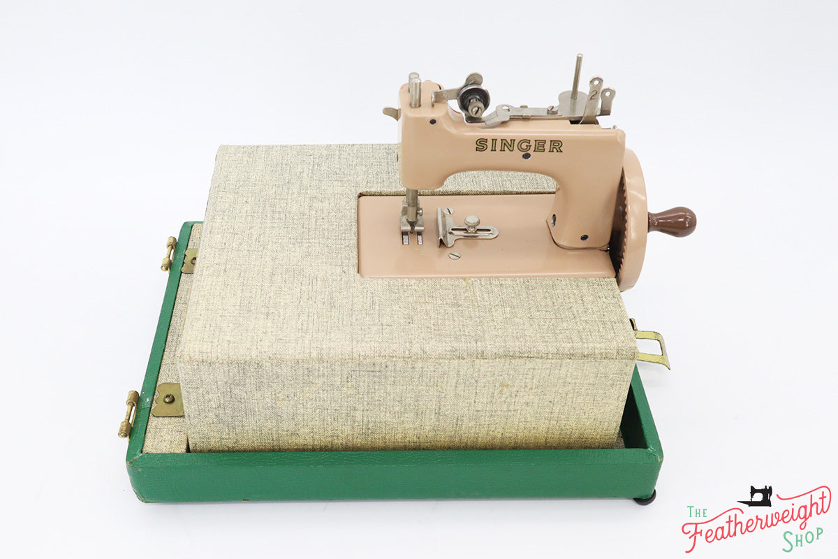 Singer Sewhandy Model 20 - Beige - Complete Case Set – The Singer