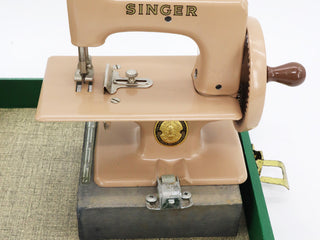 Load image into Gallery viewer, Singer Sewhandy Model 20 - Beige - Complete Case Set