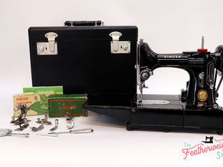 Load image into Gallery viewer, Singer Featherweight 222K Sewing Machine EK325***