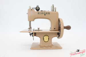 Singer Sewhandy Model 20 - Beige - Complete Case Set