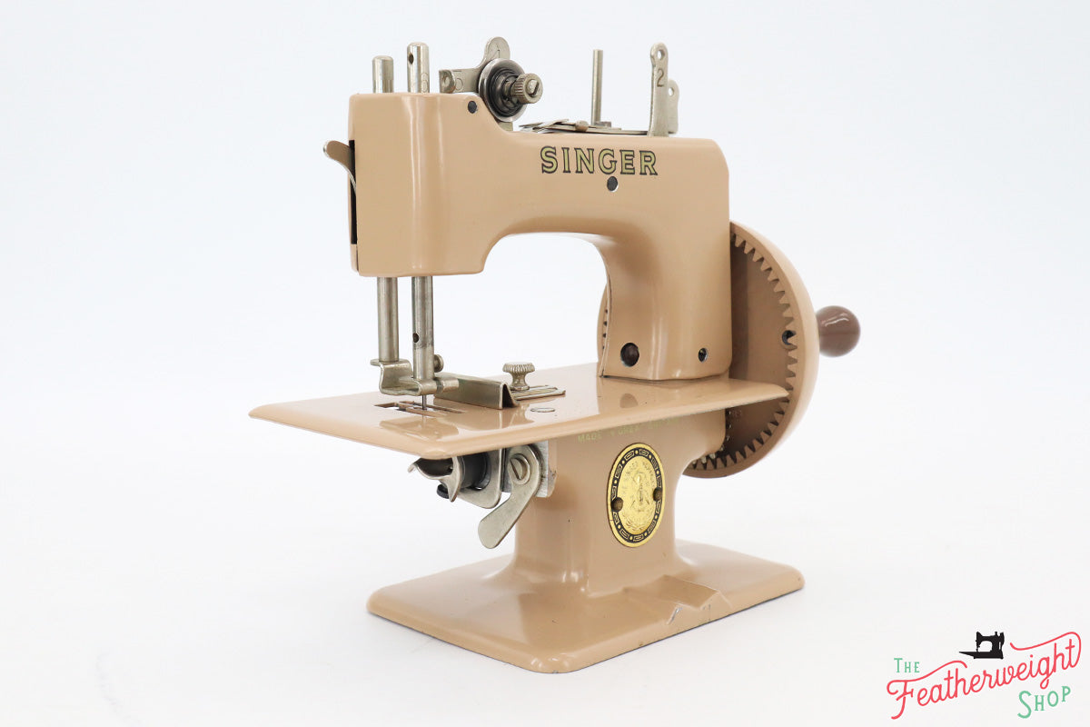 Singer Sewhandy Model 20 - Beige - Complete Case Set