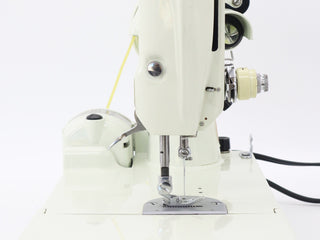 Load image into Gallery viewer, Singer Featherweight 221 Sewing Machine, WHITE - EV941***