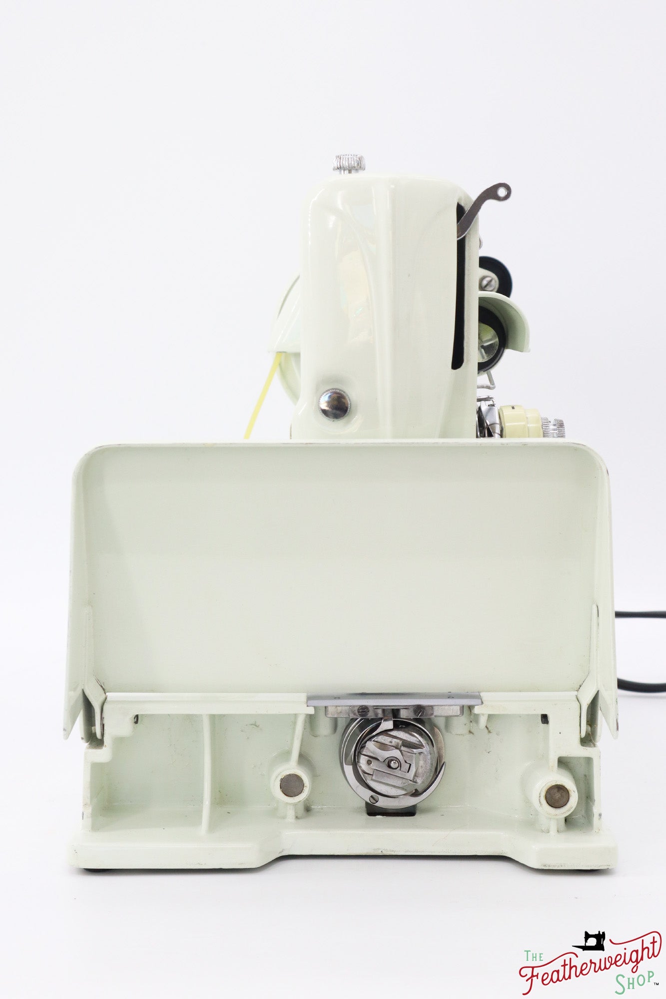 Singer Featherweight 221 Sewing Machine, WHITE - EV941***