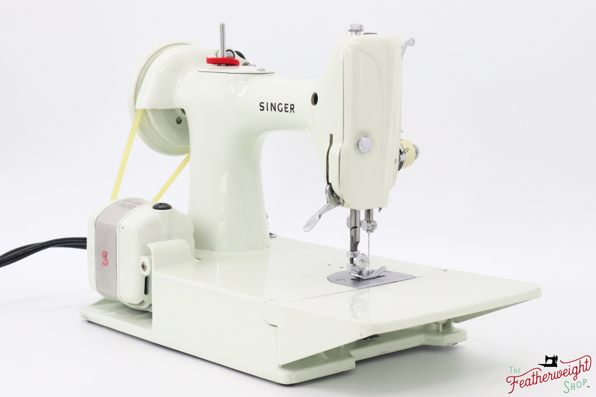 Singer Featherweight 221 Sewing Machine, WHITE - EV941***