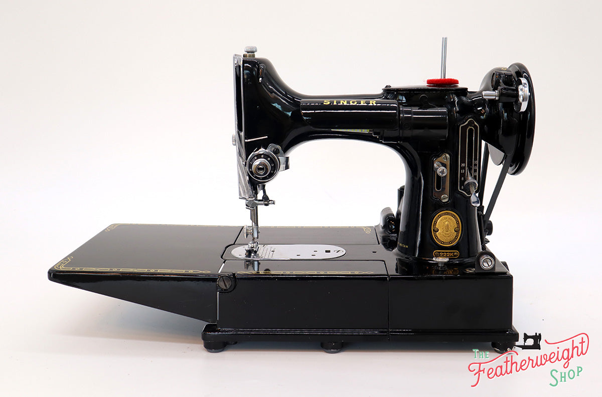 Singer Featherweight 222K Sewing Machine EJ909***