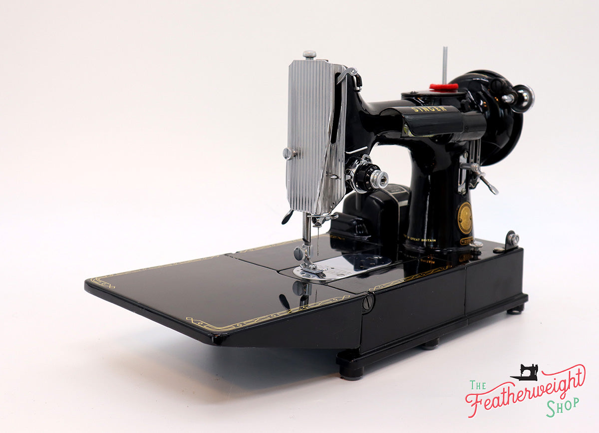 Singer Featherweight 222K Sewing Machine EJ909***